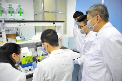 我校首間集教學、科研、臨床應用“三位一體”醫學研究與試驗發展實驗室正式投入使用